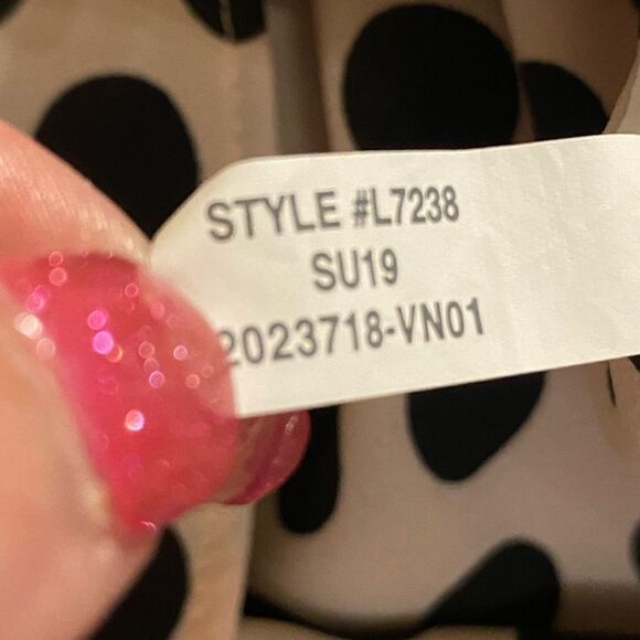 Beautiful light blush J. Crew 365 size medium polka dot tank - Picture 4 of 6